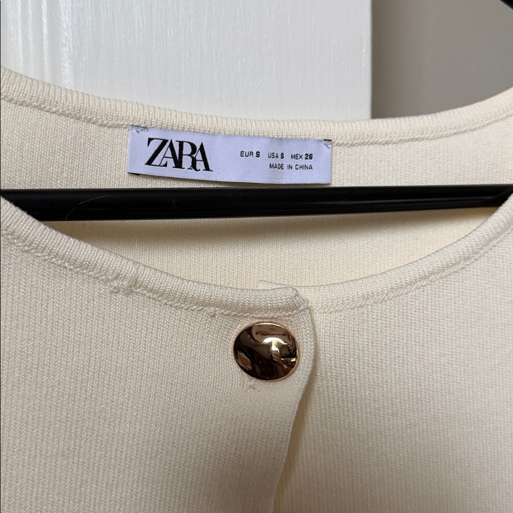 Zara Structured Button Front Vest Top in Cream/Ivory - Picture 3 of 3